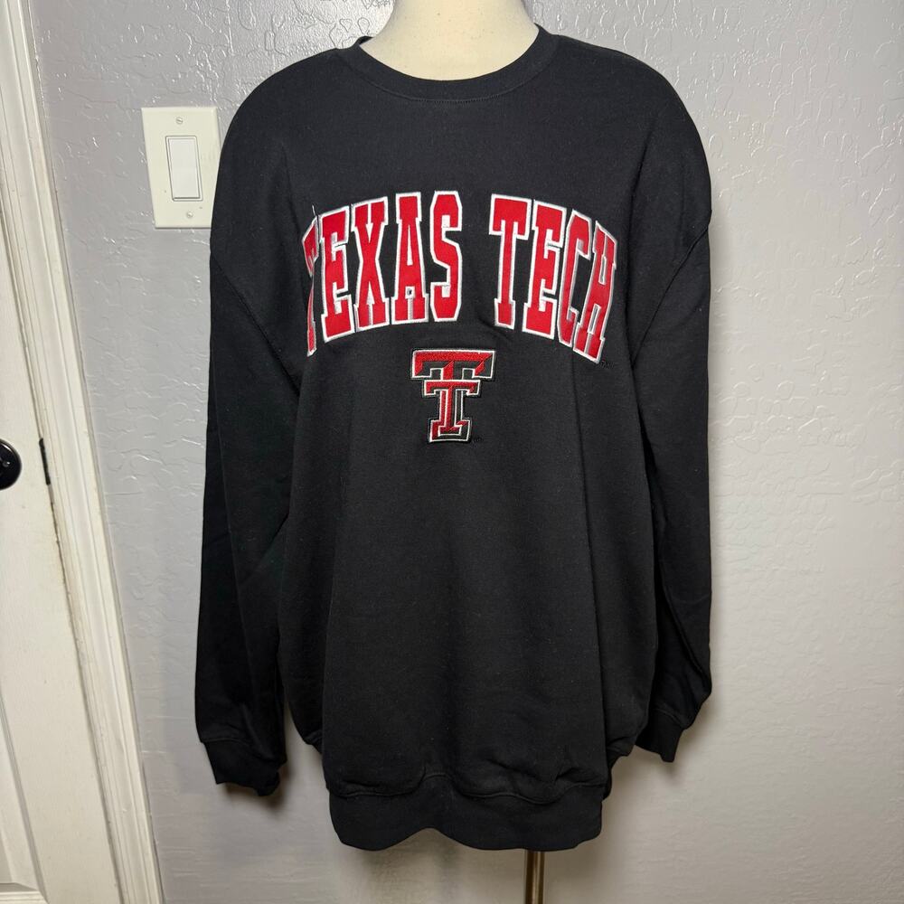 Men's Colosseum Black Texas Tech Red Raiders Arch & Logo Crew Neck Sweatshirt, L
